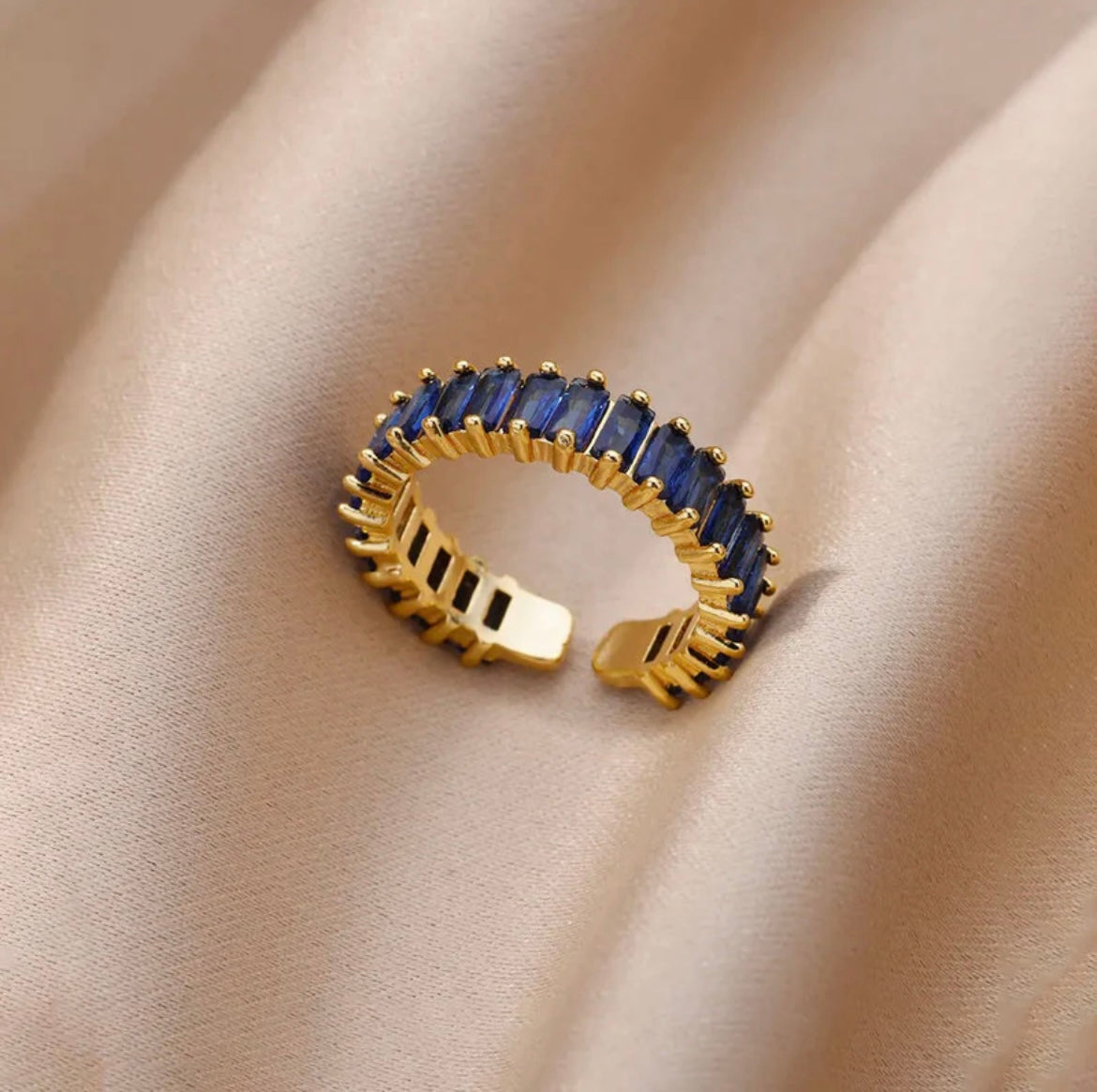 Tinted Sapphire Blue Gems Rings