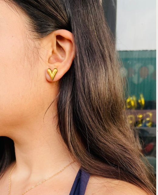 Mi amour Korean heart earrings