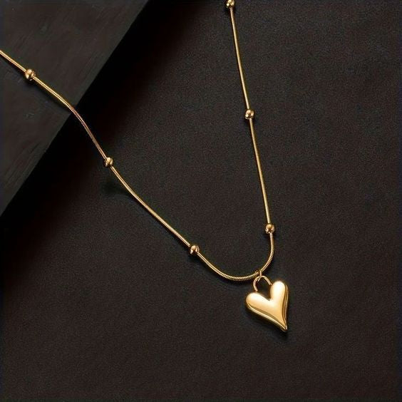 Love knot necklace