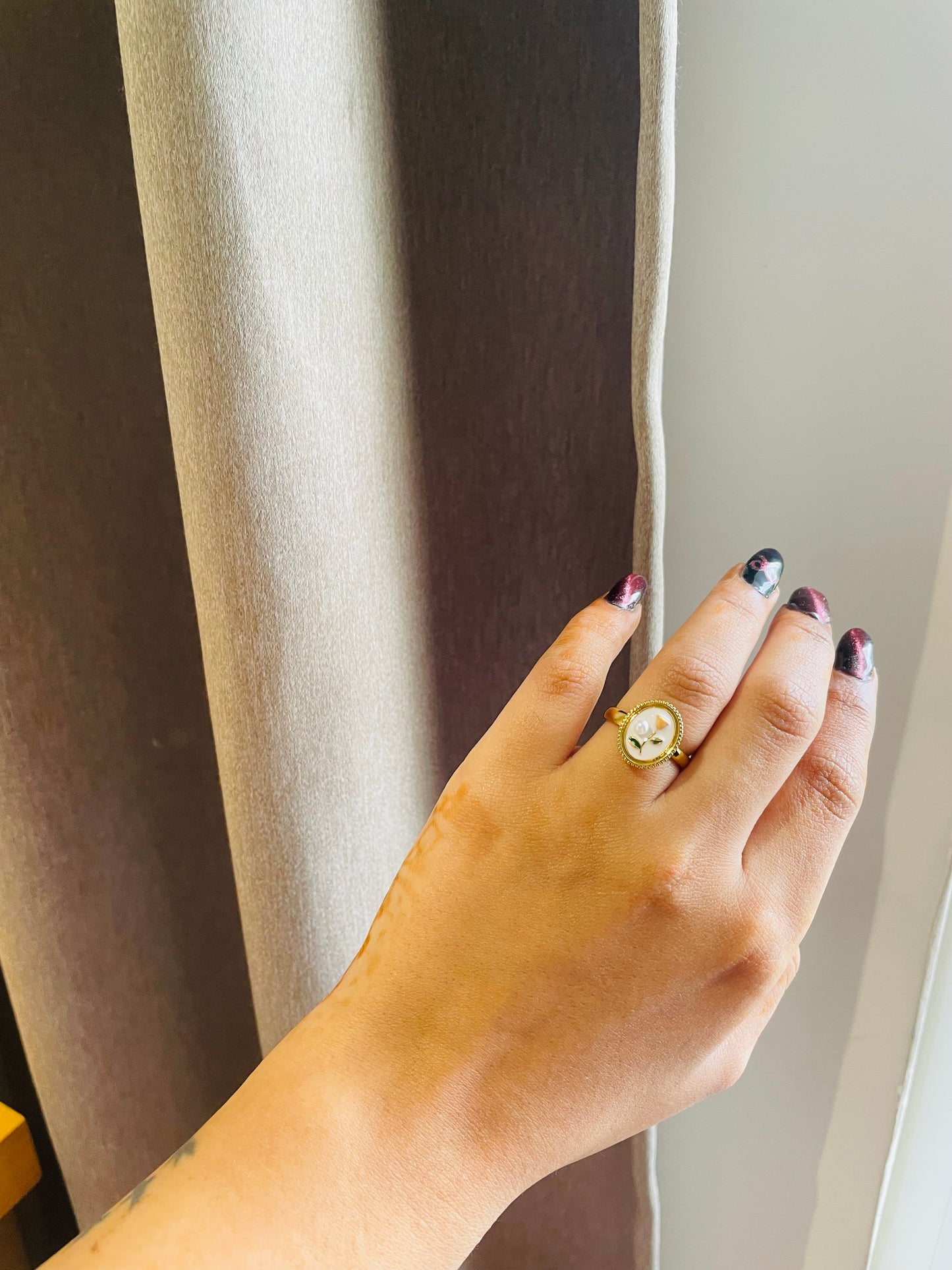 Pearled Tulip resin ring