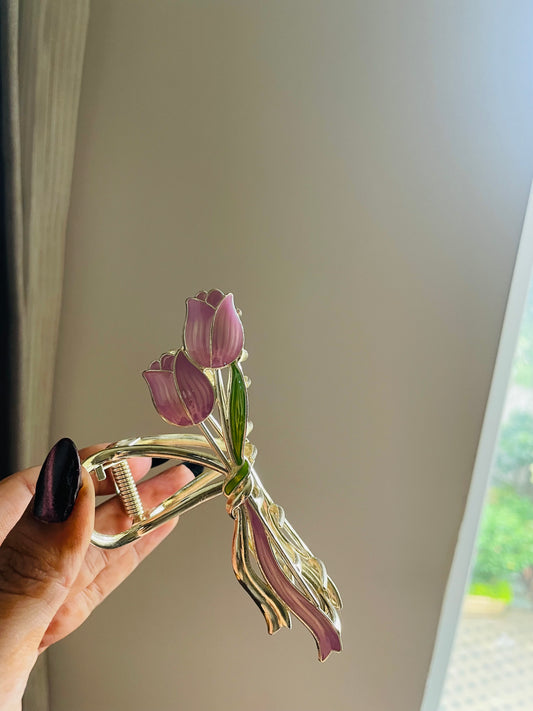 Tulip hair claw