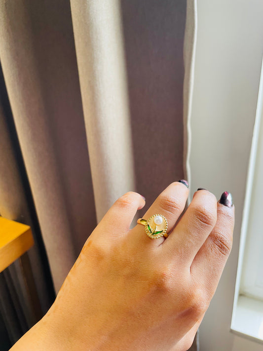 Pearled rose resin ring