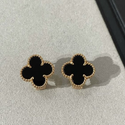 Clover studs