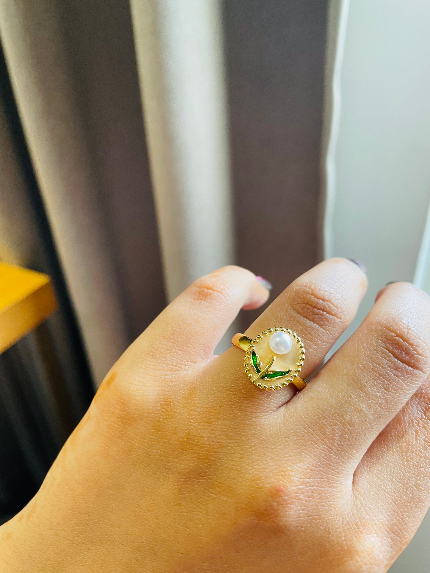 Pearled rose resin ring