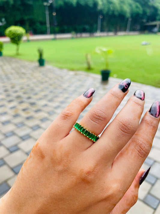 Tinted Emerald Green Gems Ring