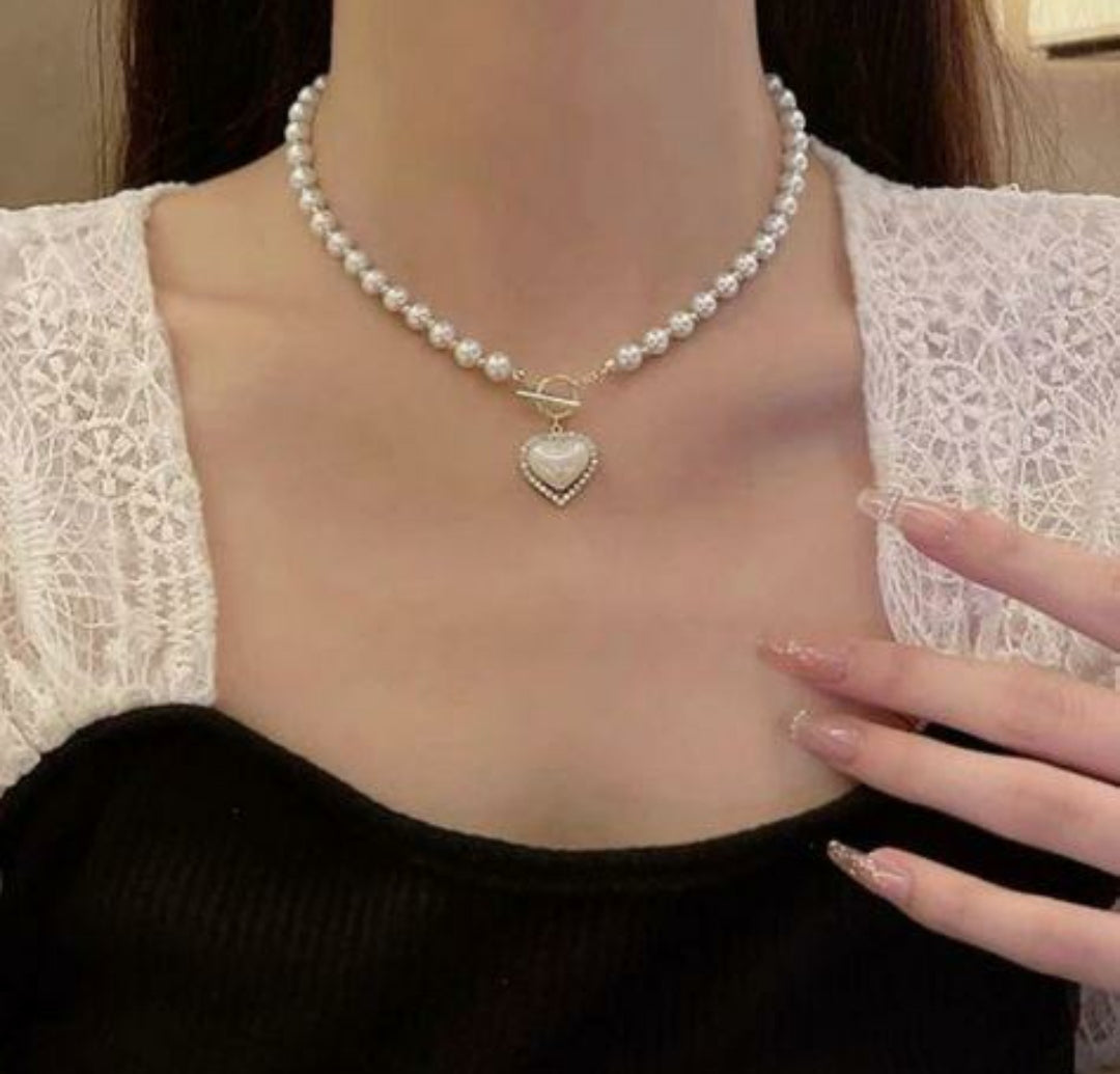 Pearlfect heart necklace