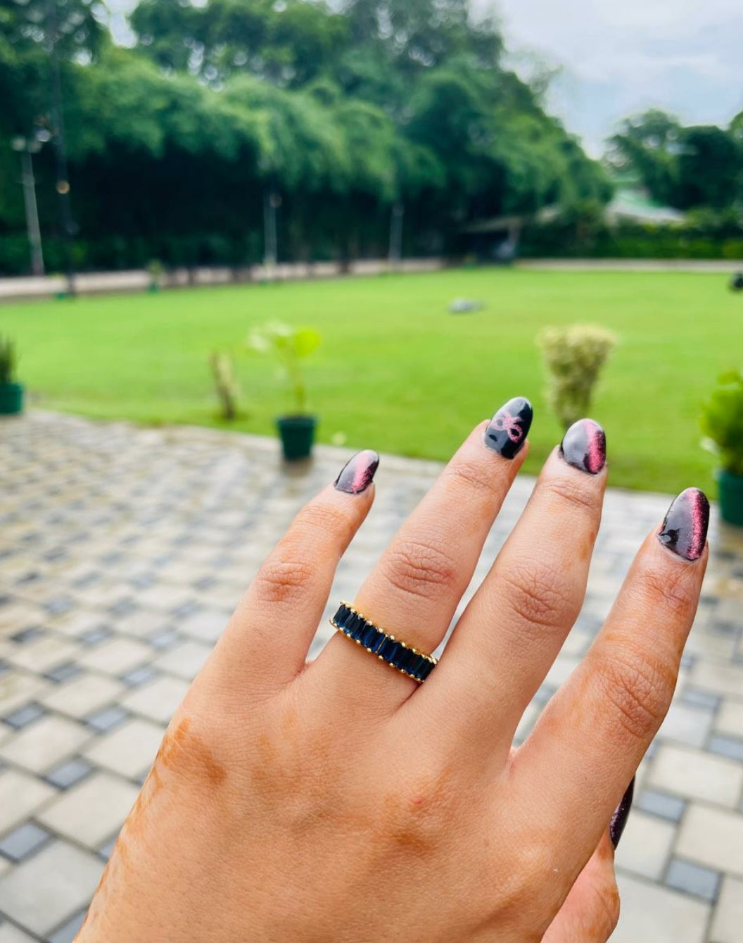 Tinted gems ring (sapphire blue)