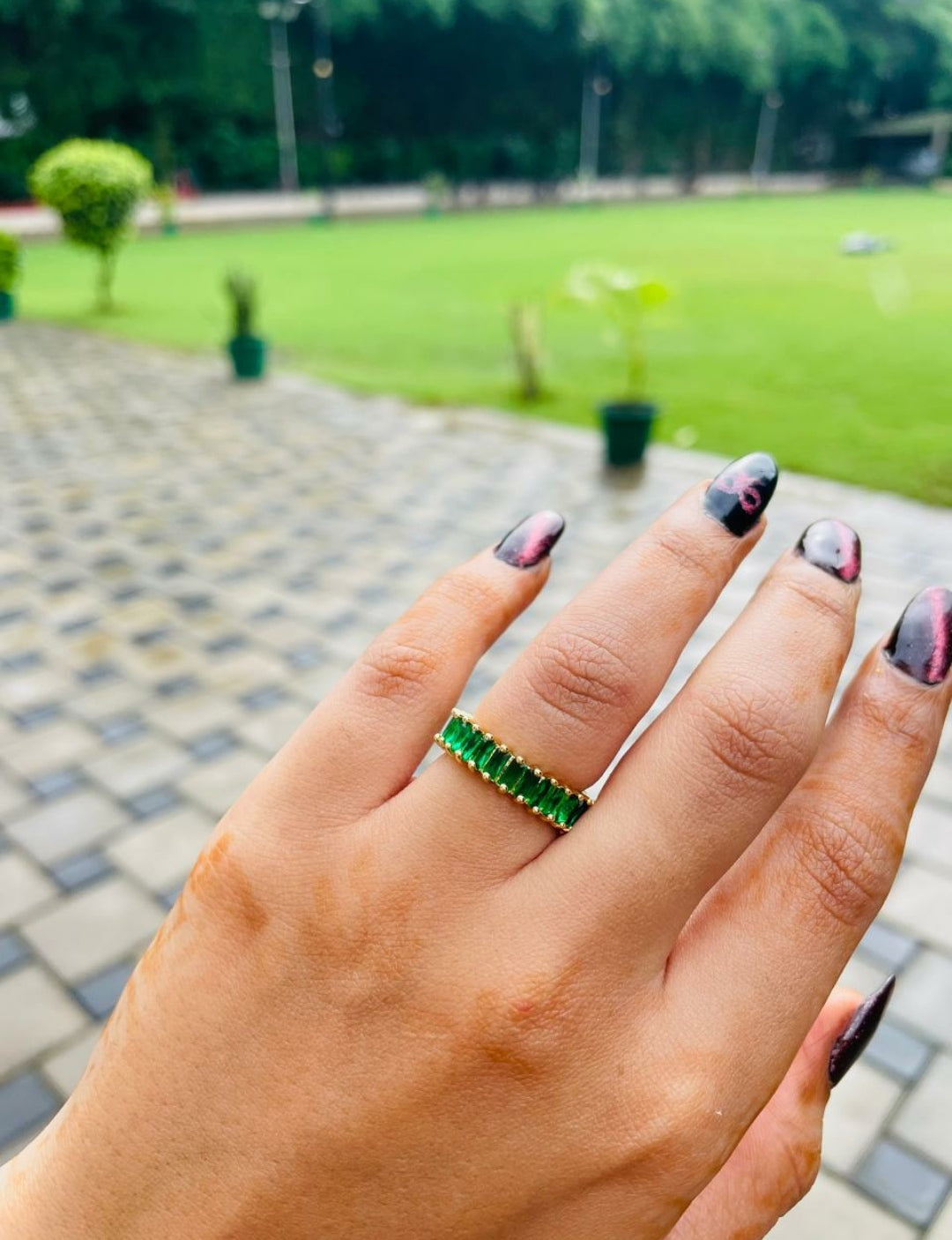 Tinted gems rings (emerald green)