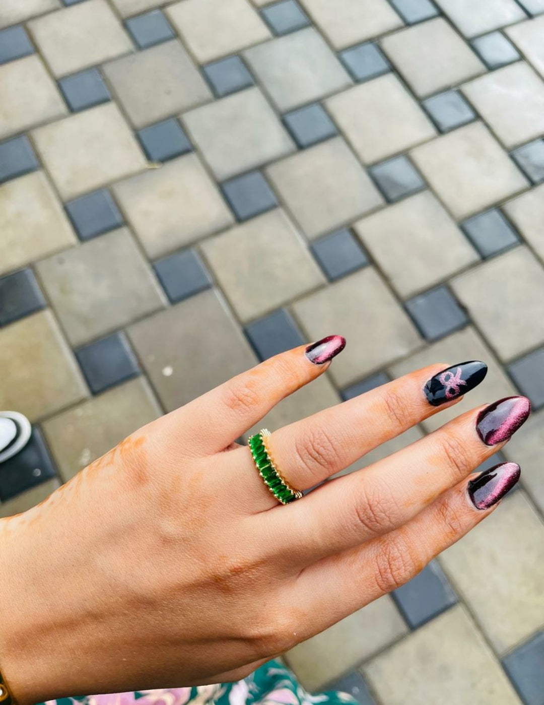 Tinted gems rings (emerald green)