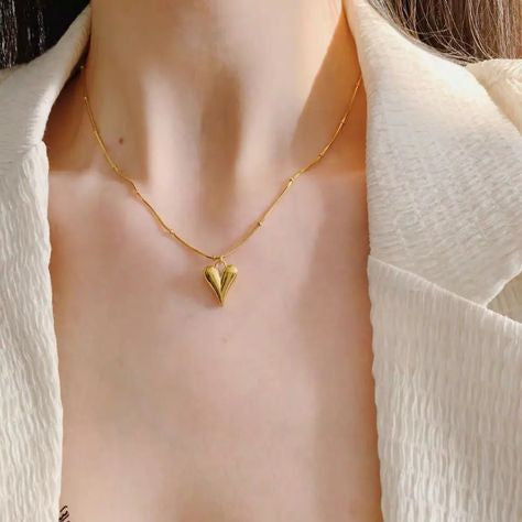 Love knot necklace