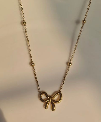 Sweetheart bow necklace